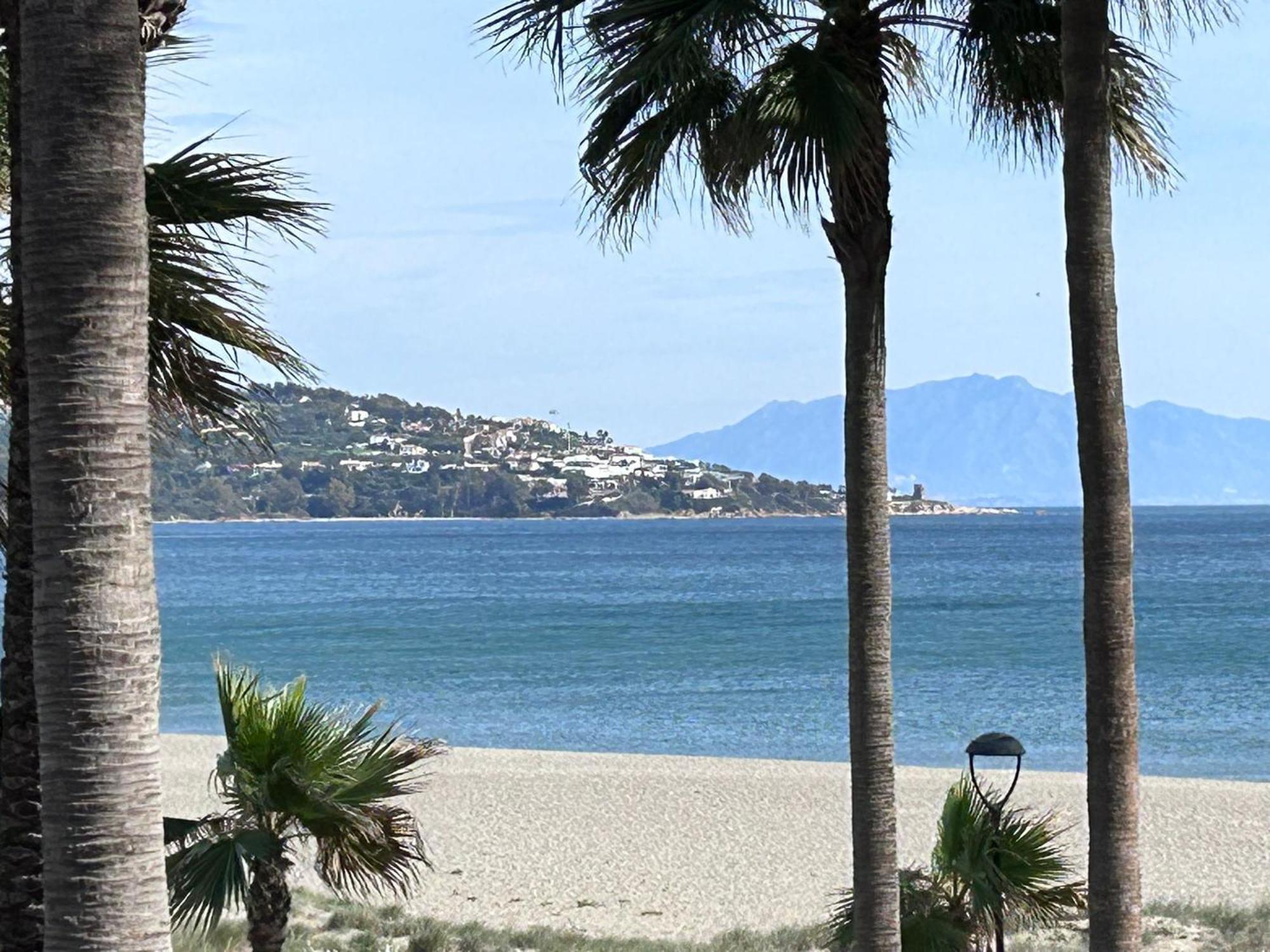 Puerto Sotogrande Con Vistas Al Mar Lejlighed Eksteriør billede