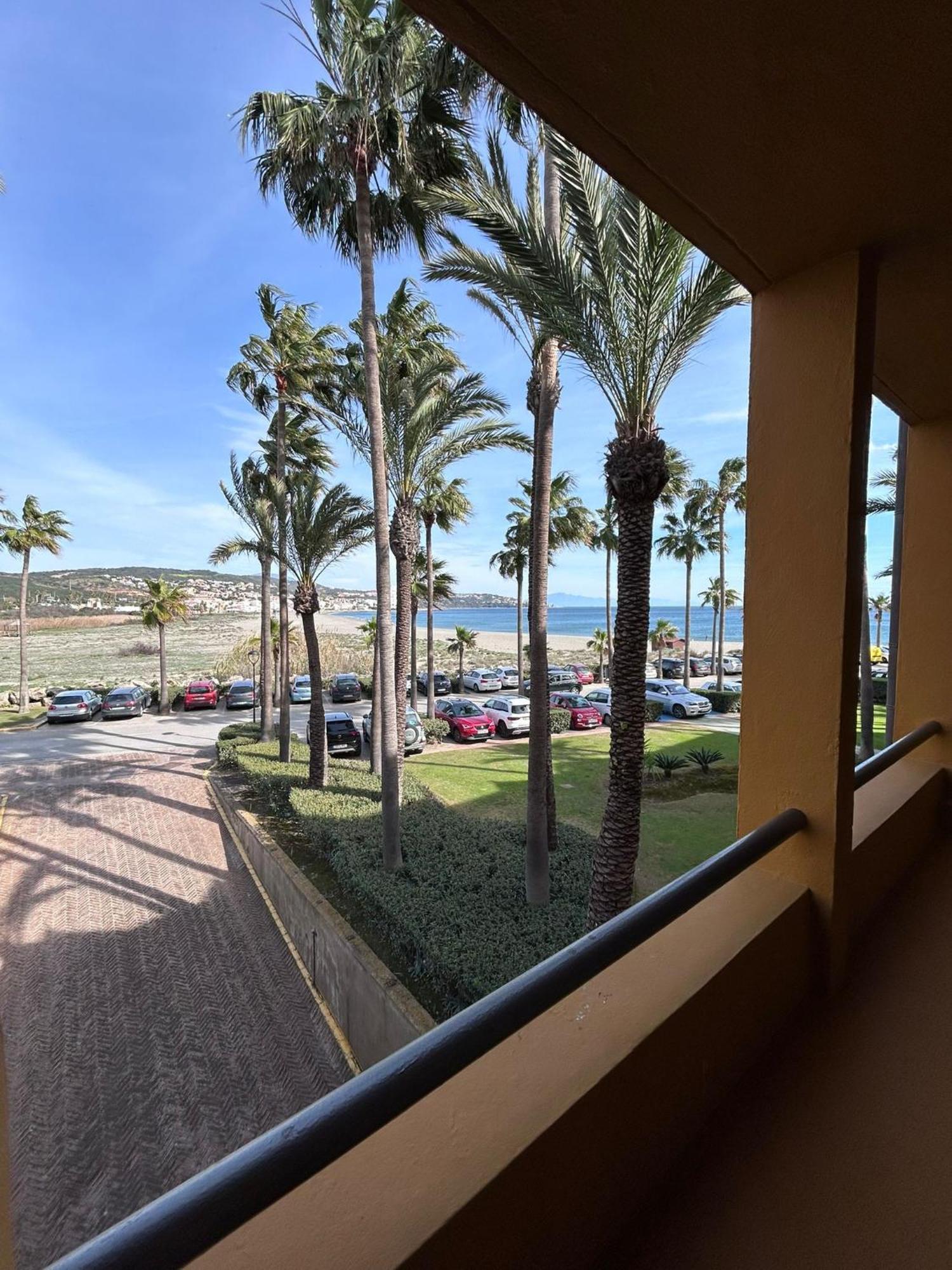 Puerto Sotogrande Con Vistas Al Mar Lejlighed Eksteriør billede