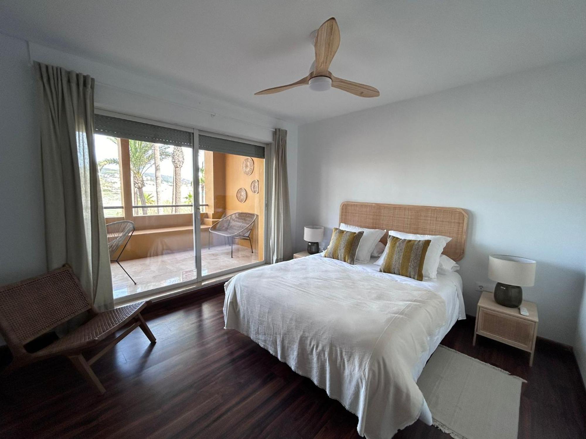 Puerto Sotogrande Con Vistas Al Mar Lejlighed Eksteriør billede